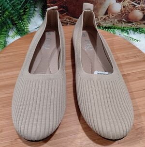 NIB Musshoe Women's Taupe Knit Slip-On Flats sz 6